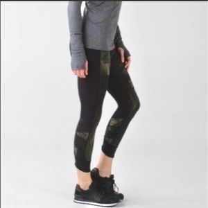 Lululemon Fresh Mesh Run Crop Leggings